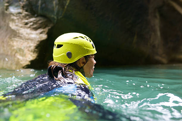 Faut-il savoir nager pour faire du canyoning ?